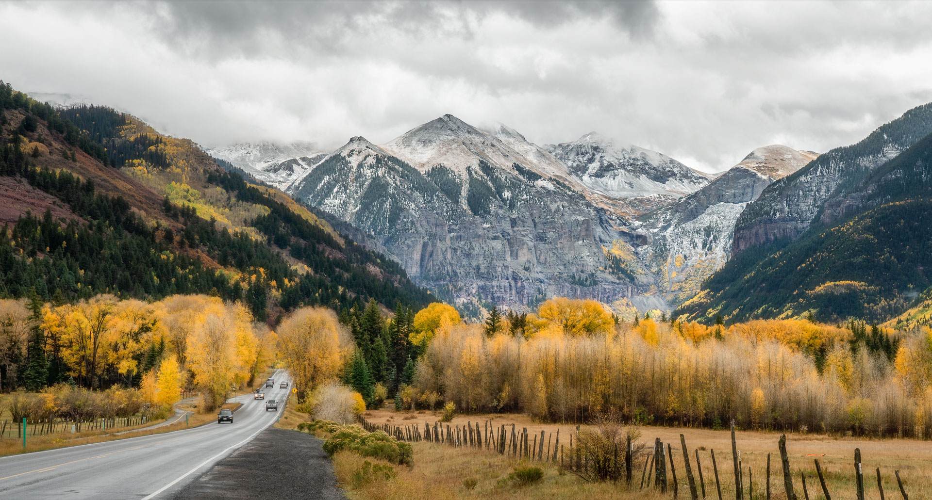 Road view between mountians